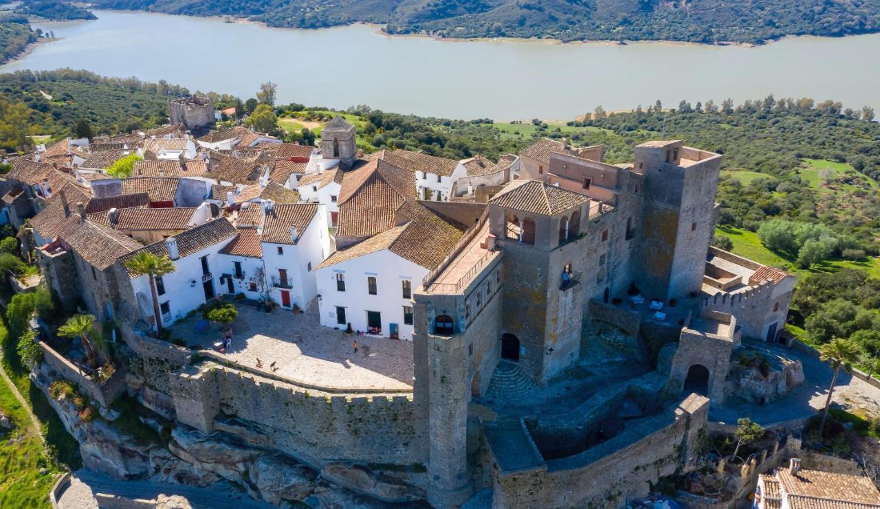 كاستيلار دي لا فرونتيرا Casas Rurales Tugasa Castillo De Castellar المظهر الخارجي الصورة