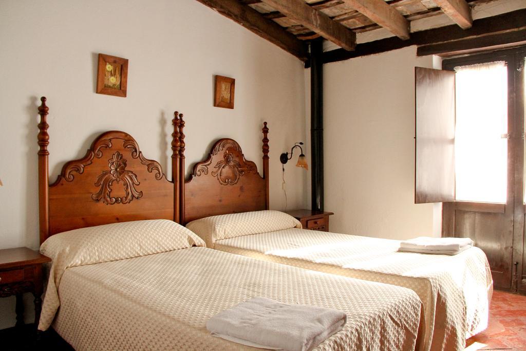 كاستيلار دي لا فرونتيرا Casas Rurales Tugasa Castillo De Castellar الغرفة الصورة